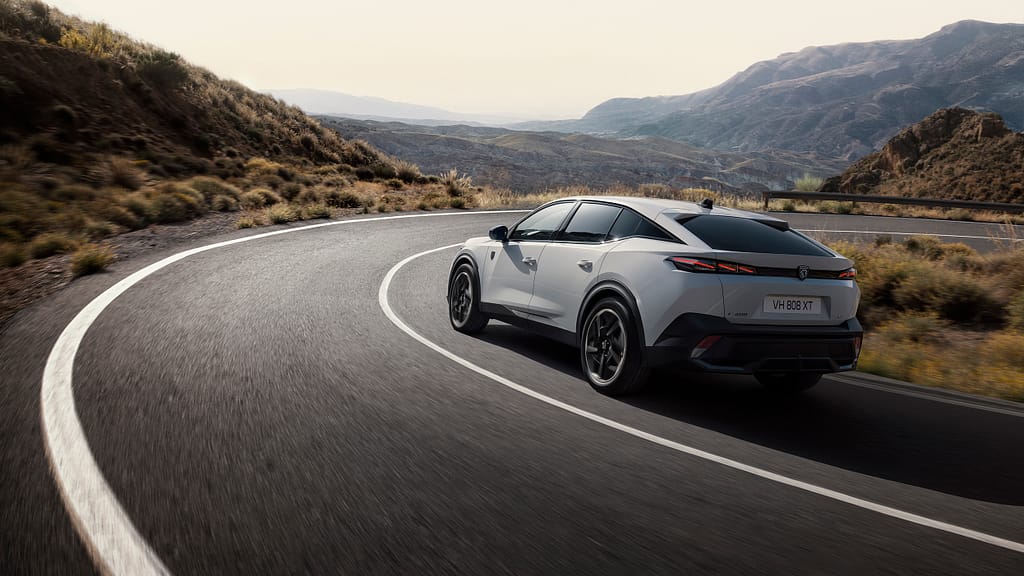 Peugeot E-408_Copyright Cédric Viollet @ ContinentalProductions